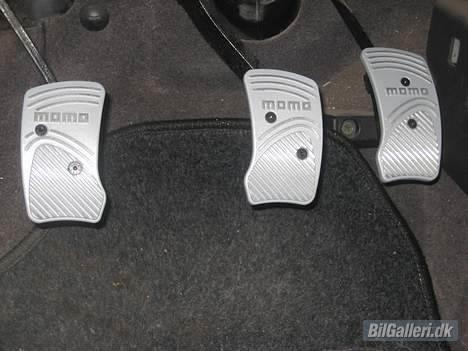 Nissan Primera- Solgt- - Momo Pedaler billede 4