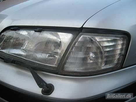 Nissan Primera- Solgt- - Krom Pærer billede 5