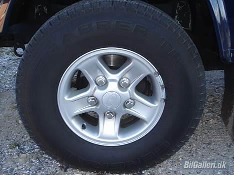 Land Rover Defender 90 S "Solgt" - Org. Land Rover Boost Alu med General Grabber dæk billede 5