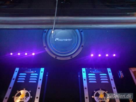 Mercedes Benz 190 2,5 Turbo D  *SOLGT* billede 17