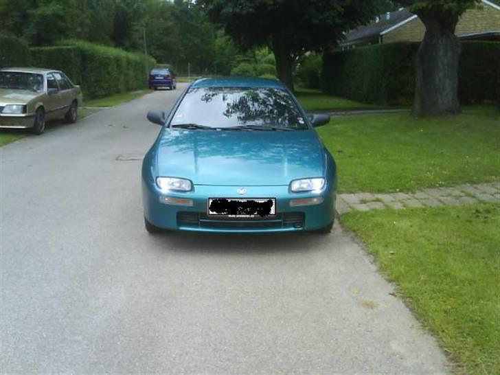 Mazda 323 F billede 5