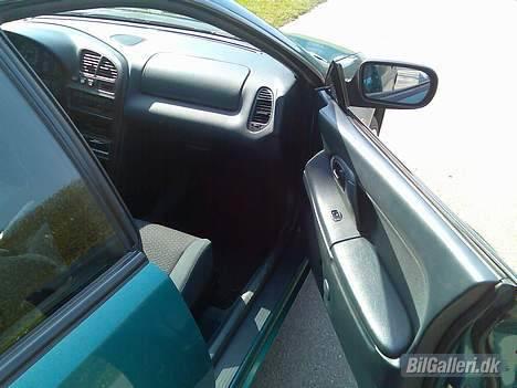 Mazda 323 F billede 6