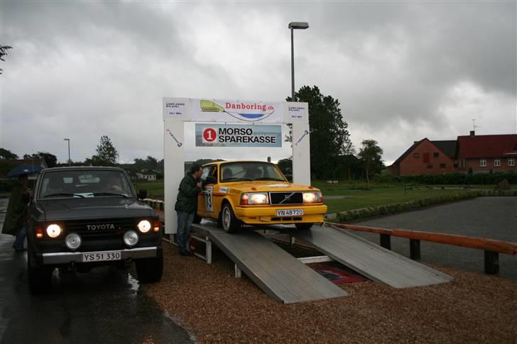 Volvo 240  billede 2