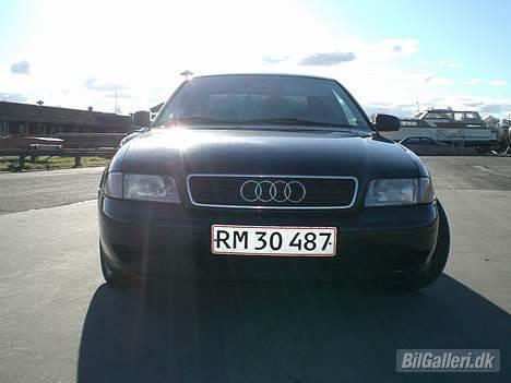 Audi A4 1.8T SOLGT billede 9