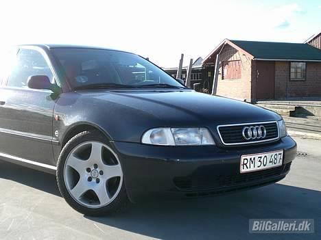 Audi A4 1.8T SOLGT billede 10