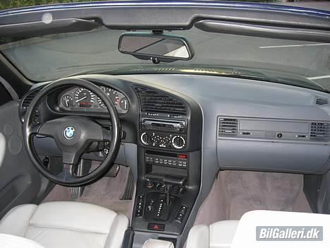 BMW 325i cab billede 2
