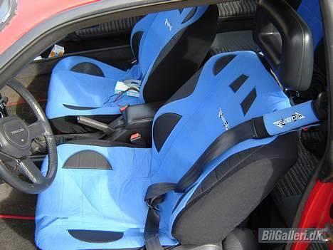 Toyota celica (solgt)  - også lidt blåt til kabinen.. heh.. sidder der kun til når der kommer racer sæder i.  billede 9