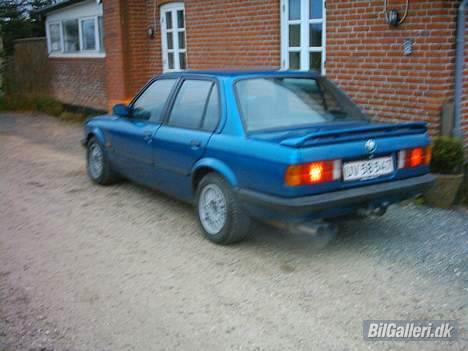 BMW 320/325 solgt billede 2