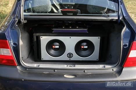 Opel Vectra B # - SOLGT - # - Anlægget..Den trykker okay :D billede 2