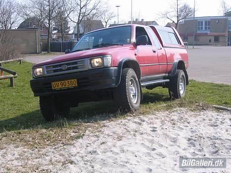 Toyota Hilux TIL SALG - min nye hilux billede 1