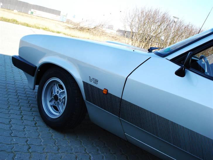 Ford Capri 2.3 S V6 - SOLGT billede 11