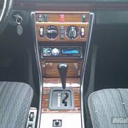 Mercedes Benz w124 300D Solgt