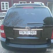 Kia carnival