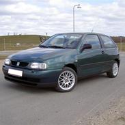 Seat Ibiza 1,6 Ekstra+ Solgt