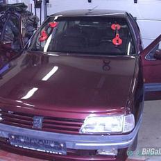 Peugeot 405 Mi16