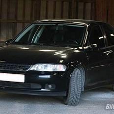 Opel Vectra B 2,5 V6 CDX