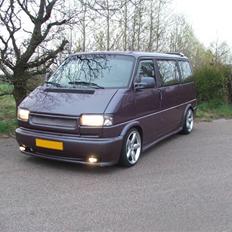 VW Transporter Solgt