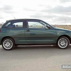 Seat Ibiza 1,6 Ekstra+ Solgt