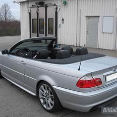 BMW E46 325Ci Cab. ** SOLGT **