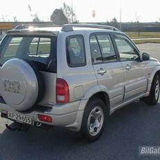Suzuki Grand Vitara.  