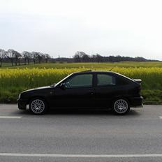 Opel kadett GSI 16v