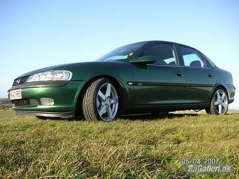 Opel Vectra B 2,0 16v (Solgt) billede 3