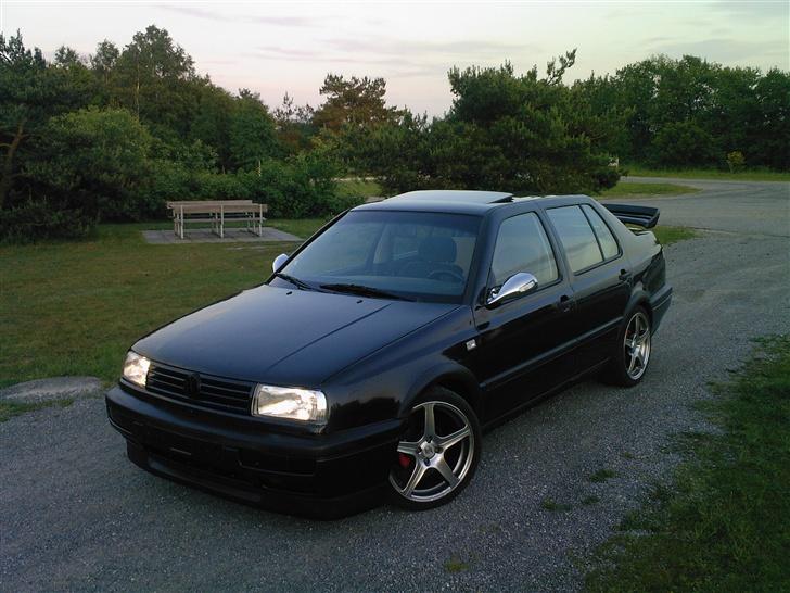 VW Vento 1.8 GL [Solgt] billede 1