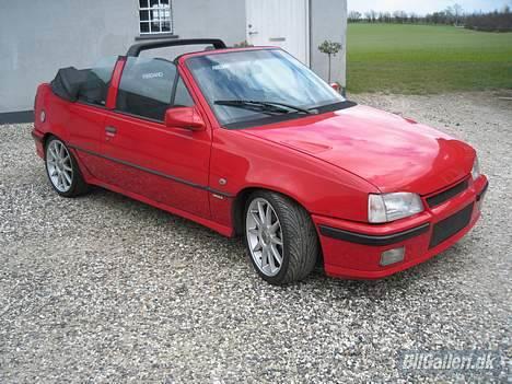 Opel kadett e cabriolet billede 1