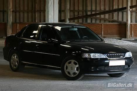 Opel Vectra B 2,5 V6 CDX billede 2