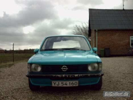 Opel kadett c billede 3