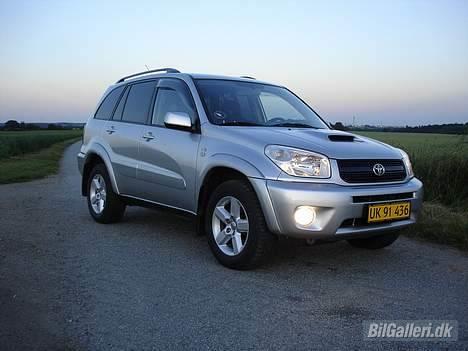 Toyota RAV4 2,0 D-4D, LUXUS billede 2