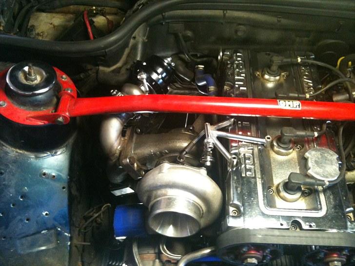 Ford Escort RS Cosworth - prøve montering af manifold-turbo og wastegate..   :0) billede 17