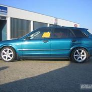 Mazda 323F bj glx.solgt