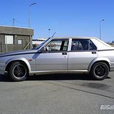 Alfa Romeo 75 3.0 V6 America