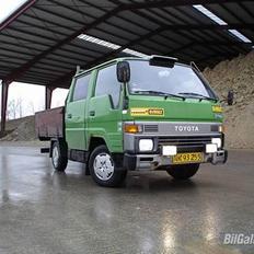 Toyota Dyna 100 D-Cab *SOLGT*