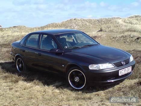 Opel Vectra B 1,8i 16v billede 1