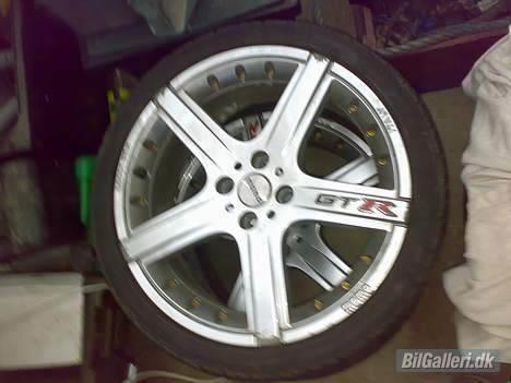 BMW 320i solgt billede 4