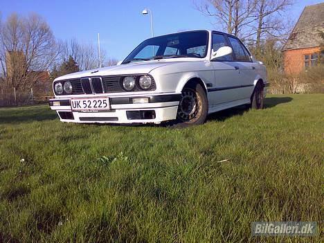 BMW 320i solgt billede 9