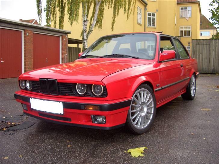 BMW e30 325 solgt/totalskadet billede 2