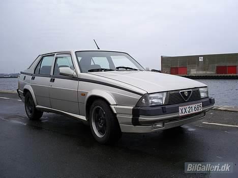 Alfa Romeo 75 3.0 V6 America billede 4