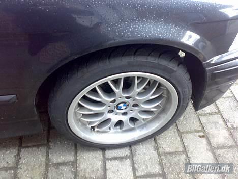 BMW 325 i 24v solgt billede 2