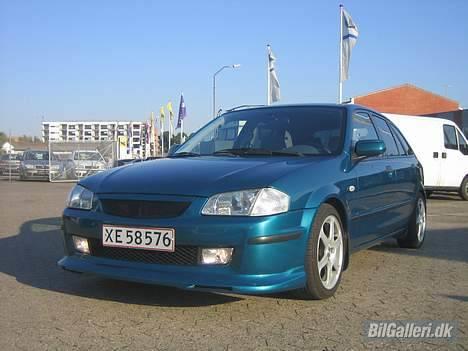 Mazda 323F bj glx.solgt billede 1