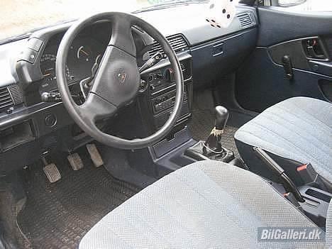 Mitsubishi Colt GL 1,5 SOLGT - Det er så her roret sidder. billede 9