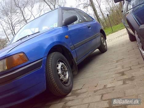 Mazda 323 bg billede 3