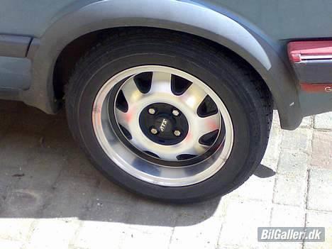 Mazda 323 bg - ATS fælge købt til golfen  billede 6