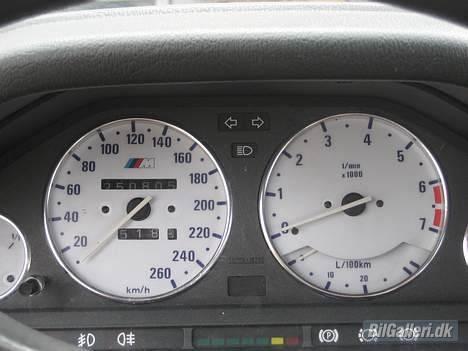 BMW 320i  billede 5