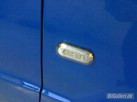 Nissan Micra K10 - Død - Diode Side blinkere, hentet fra VW billede 12