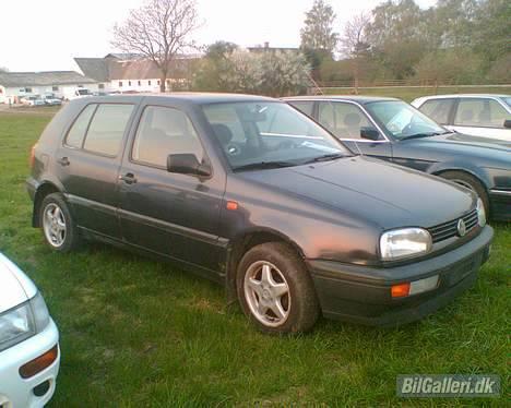 VW Golf 3 1,9 Diesel "SOLGT" - sådan stod den da vi købte den billede 7