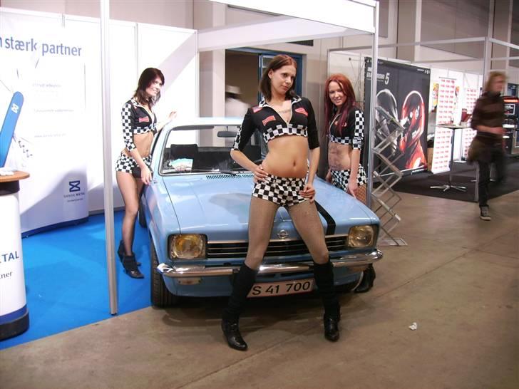 Opel Kadett C "Filmstjernen" - Vmax live show ´08 tak til Martin fra www.daekimporten.dk og hans piger, samt Dansk Metal billede 3