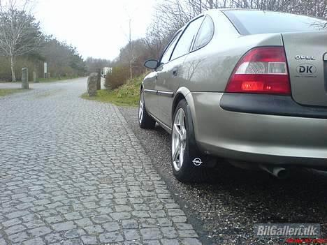 Opel vectra B 1.8i 16v SOLGT billede 3